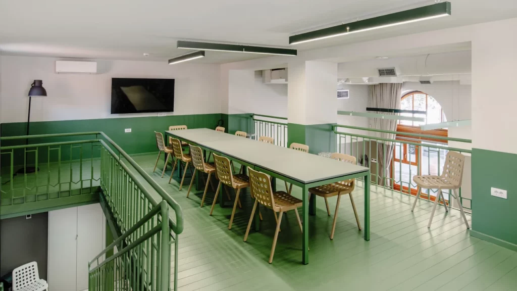 inspirahub - coworking prostor subotica - kancelarije na dan subitica - iznajmljivanje kancelarije - sale za sastanke - prostor za rad - moderne kancelarije